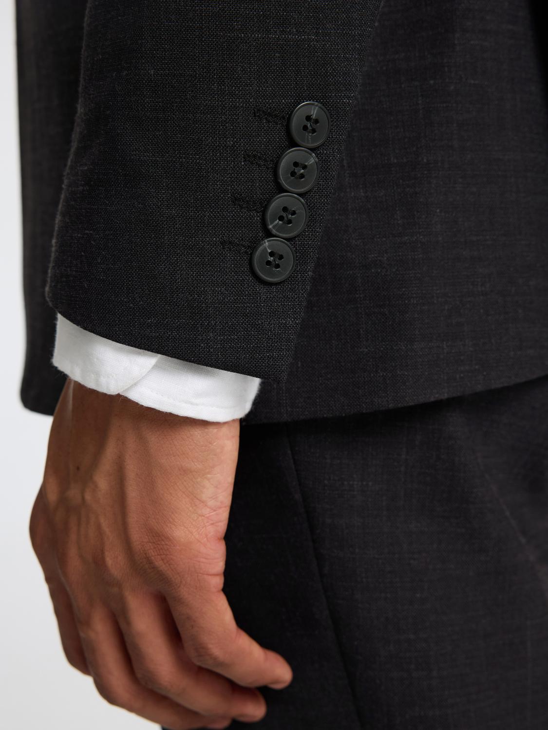 model_shot-detail